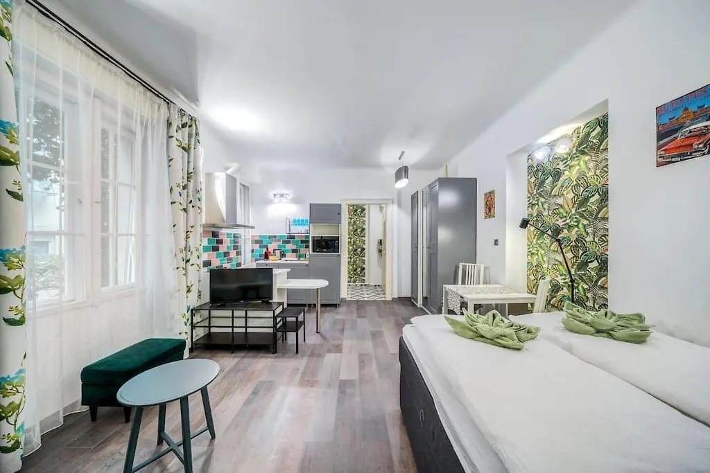 Danube Bank Hideaway Apartment Budapest