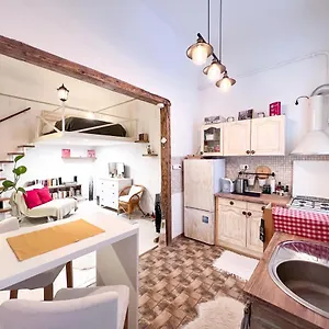  Apartman New Flower Garden